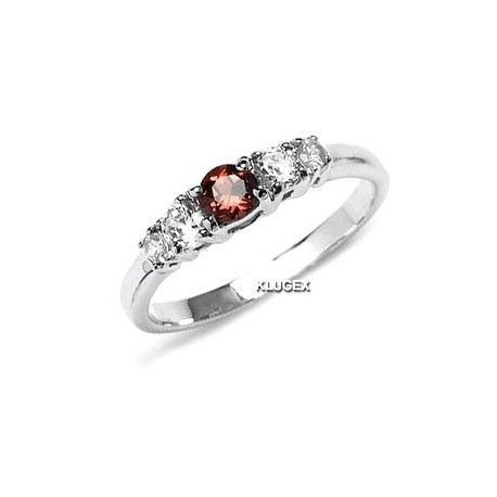 Sterling Silver Ring With Garnet Size 7