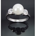 Sterling Silver Ring w Pearl & CZ Size 7