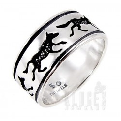 Sterling Silver Ring with Wolf Size 7