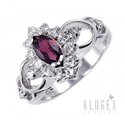 Sterling Silver Ring with Garnet 