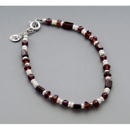 Southwestern Garnet and Pearl Bracelet